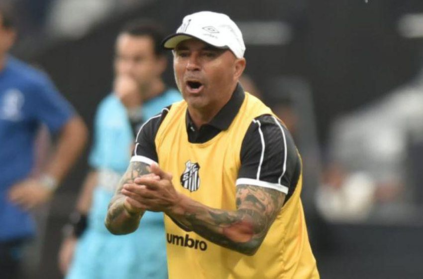 Sampaoli realizó públicamente un reclamo por el bien de sus dirigidos en Santos