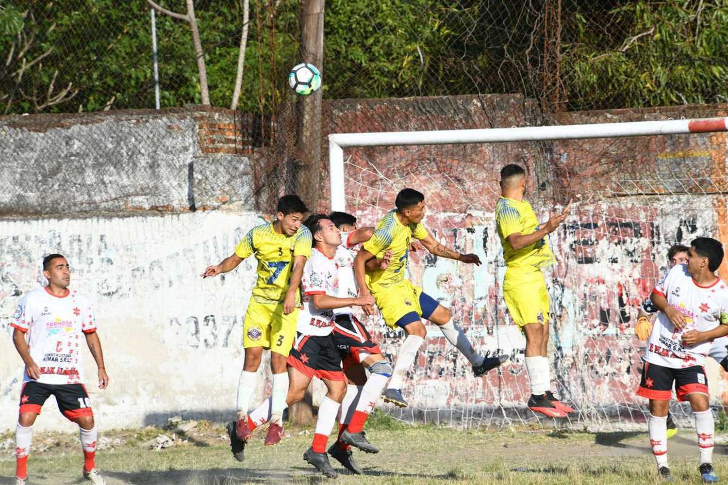 Sol de América se metió en
la final desde los penales