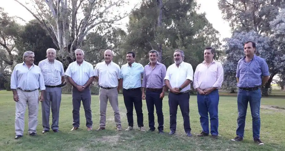 Intendentes del oeste bonaerense mantuvieron un encuentro de regionalización en Pellegrini