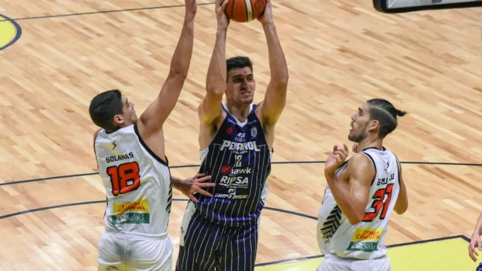 Enorme triunfo de Peña ante el escolta San Martín por 57 a 55