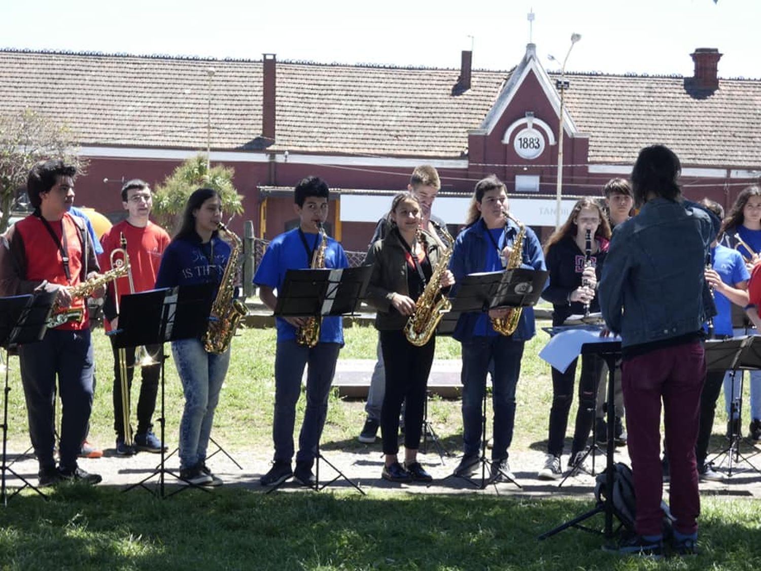 Visitarán la ciudad la Orquesta Escuela Infanto Juvenil de General Alvarado, y la Banda Municipal “Bartolomé Meier” de Coronel Suárez.