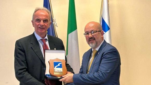Venezuela e Italia firman acuerdo para reactivar operaciones aéreas