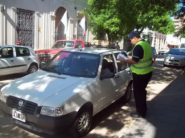 Tránsito realizó controles a remises y a transportes escolares 