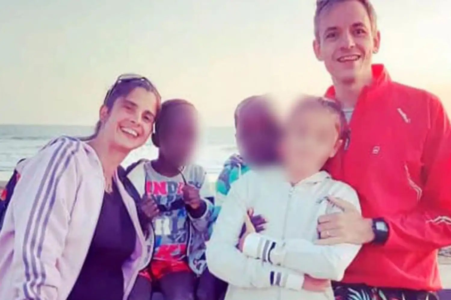 Detuvieron al matrimonio argentino que adoptó y luego abandonó a los mellizos africanos