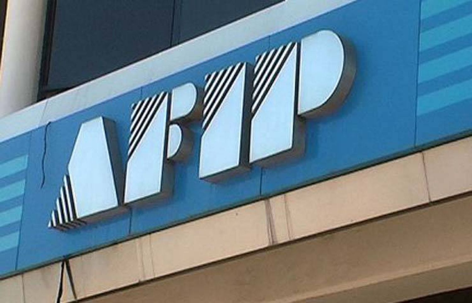 Por la crisis, la AFIP  prorroga la suspensión de  los embargos a las pymes