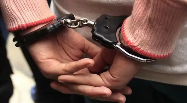 HASTA DEBAJO DE LAS PIEDRAS: buscan al padrastro de la bebé de 14 meses que falleció por abuso sexual