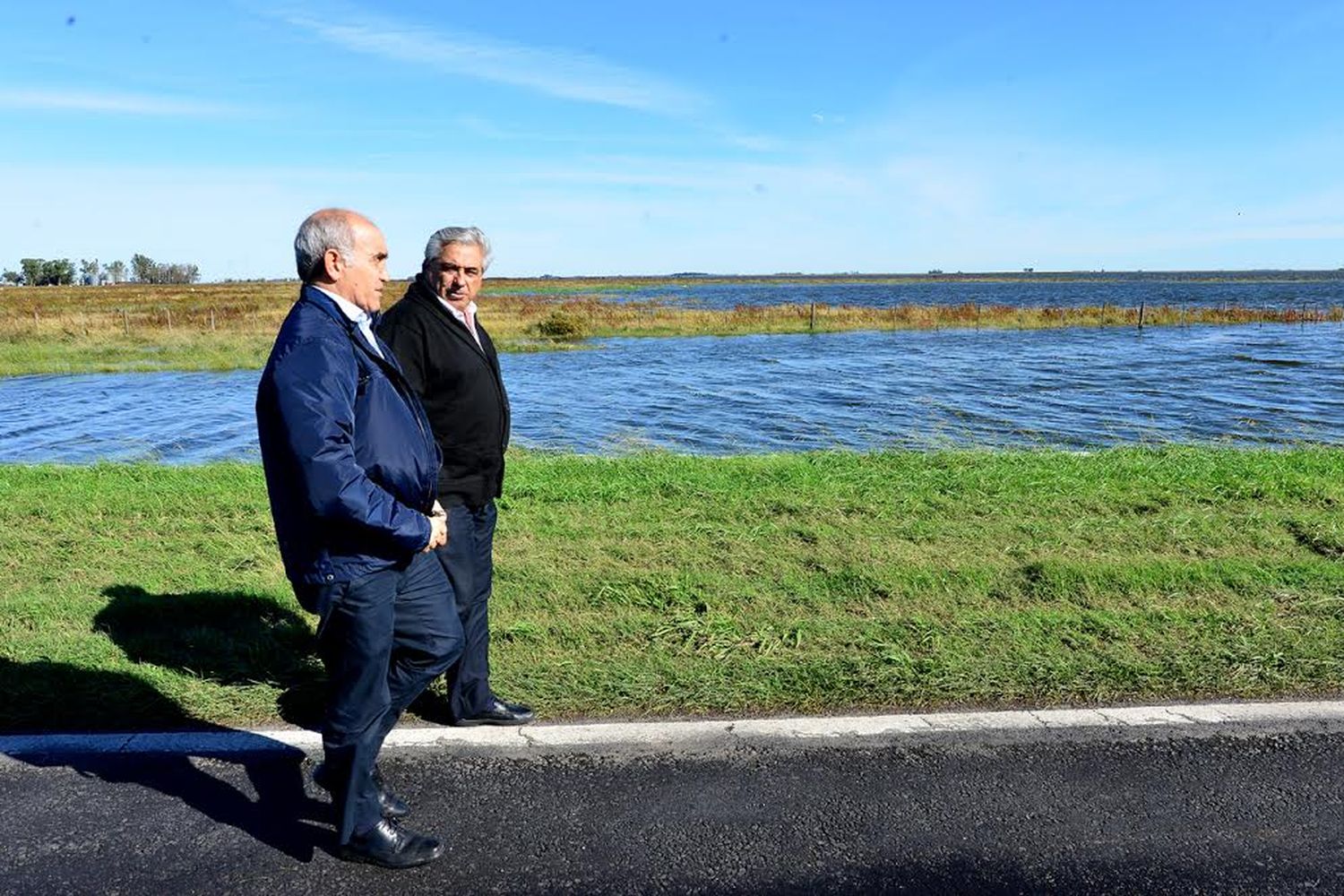 Salvador: "El agua comienza lentamente a bajar"