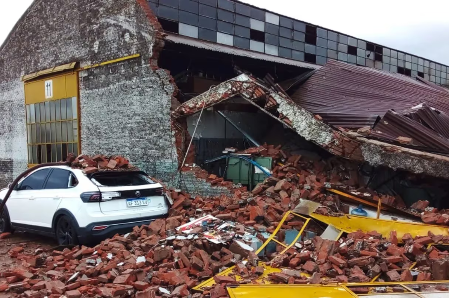 Existe especial atención en verificar si se trató de un tornado, como sugirieron algunos residentes.