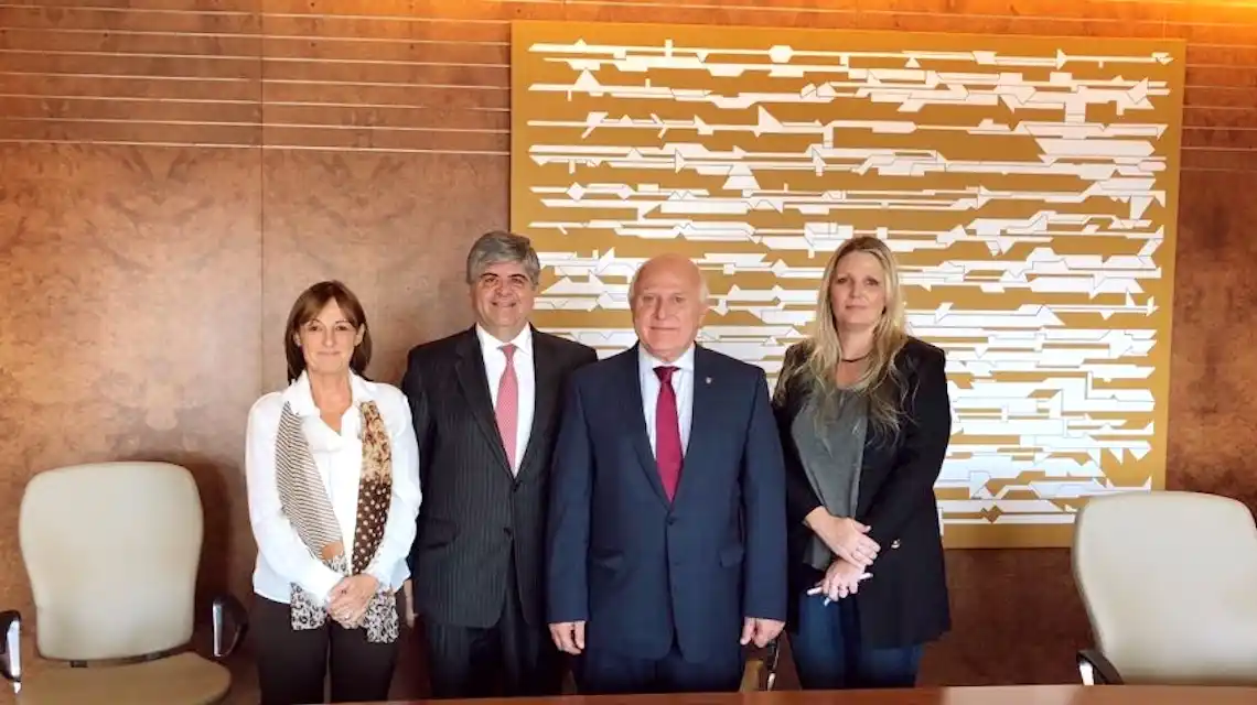 Refinería San Lorenzo: Lifschitz se reunió con directivos de YPF