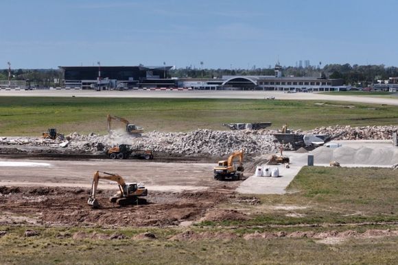 Avanza la obra de ampliación de la pista del Aeropuerto Internacional Rosario