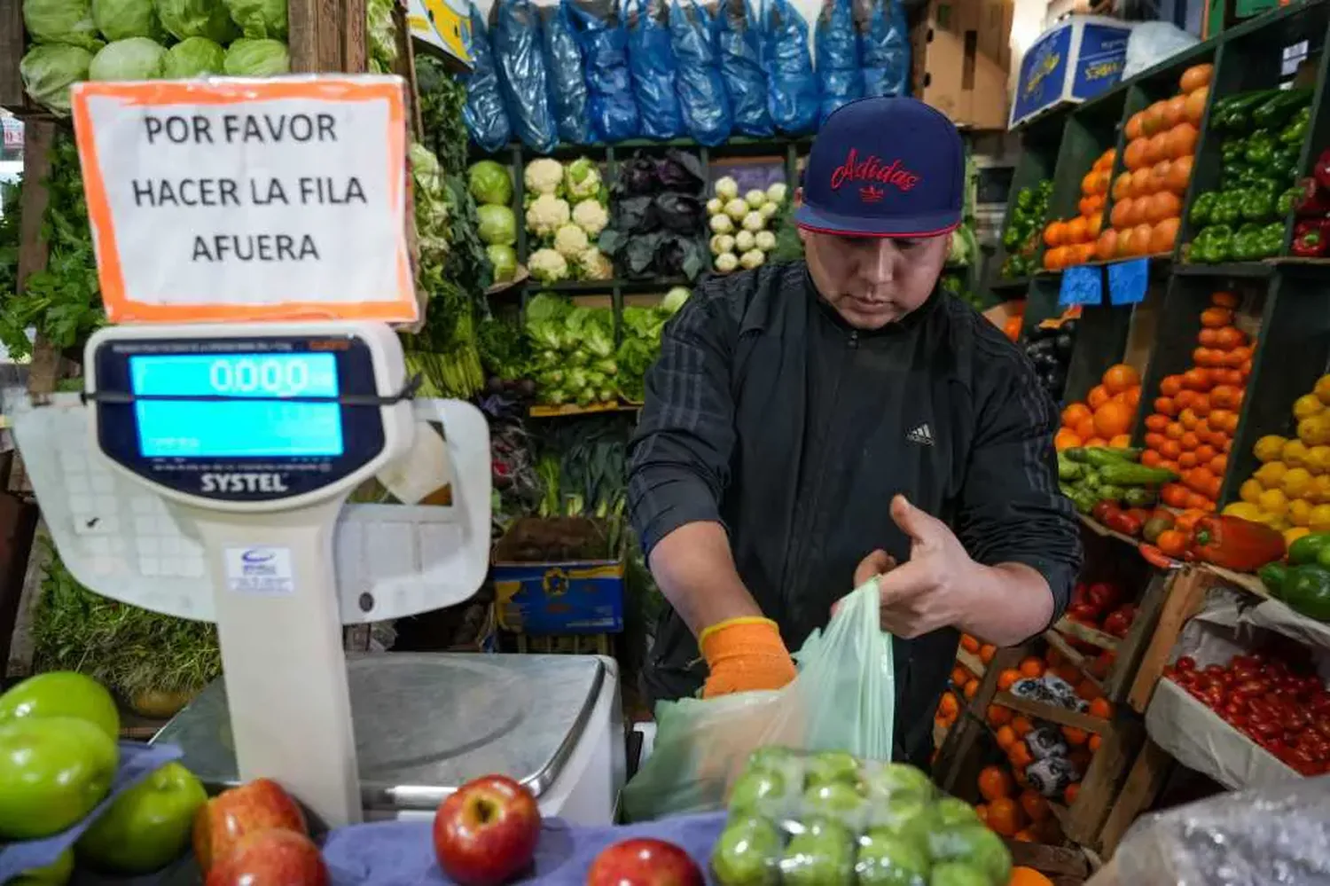 El 17,3% de las familias debió pedir alimentos o dinero prestado para costearlos.