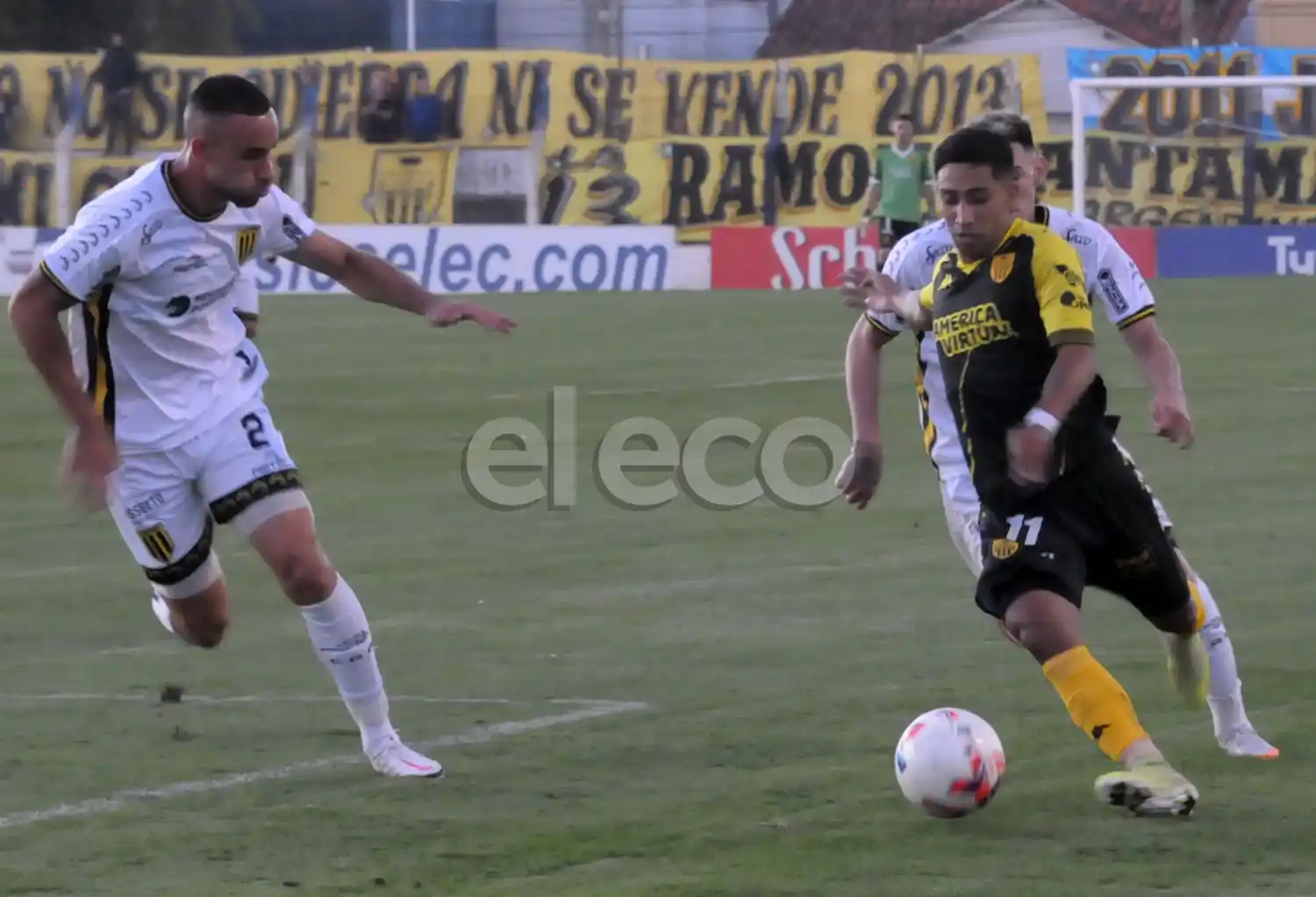 Maidana encara y Dattola lo espera.