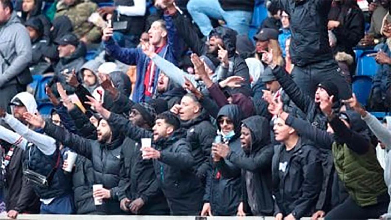 Los hinchas del PSG se manifestaron contra Messi y la directiva del PSG