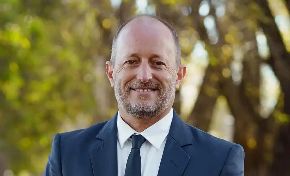 Insaurralde respaldó: "Queremos que los estudiantes tengan todos la oportunidad de realizar su viaje de egresados"