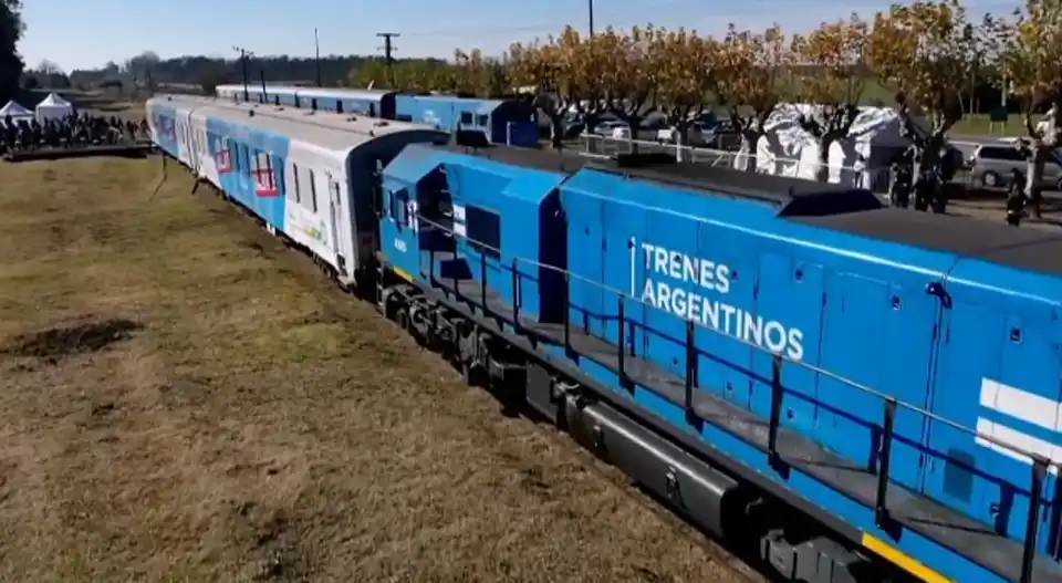 Massa, Guerrera y Kicillof presentaron el Tren Sanitario que realizará hisopados 