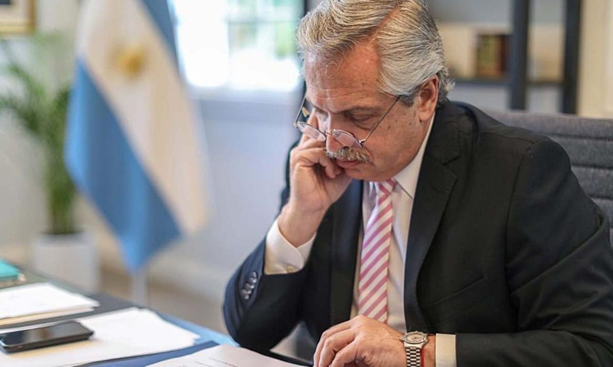 Alberto Fernández define hoy si extiende el canje con los bonistas o va antes al FMI