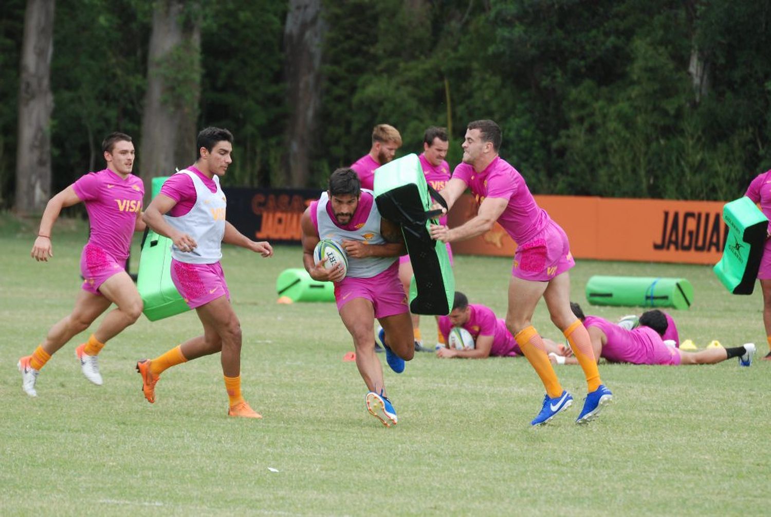 Jaguares llegó y hoy tendrá su primer entrenamiento