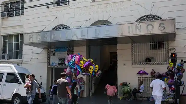 Encuentran un alacrán en la T. I. del Hospital de Niños de Palermo