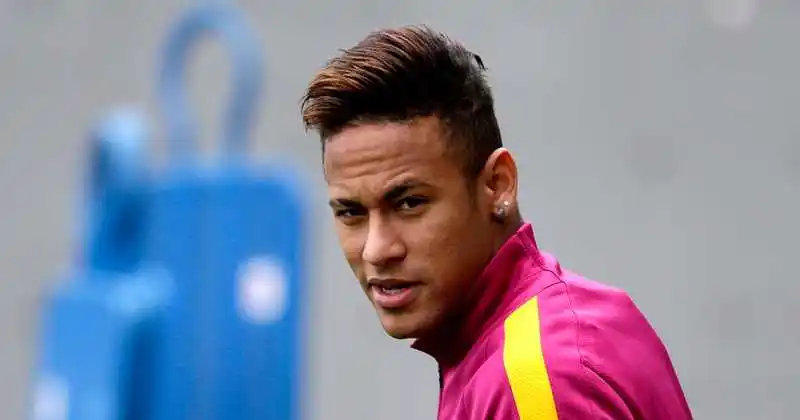 Neymar irá a juicio por estafa en su pase al Barcelona