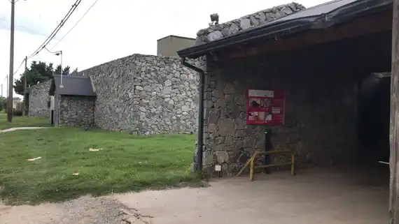 Los albergues transitorios podrían volver a abrir acatando el protocolo de los hoteles