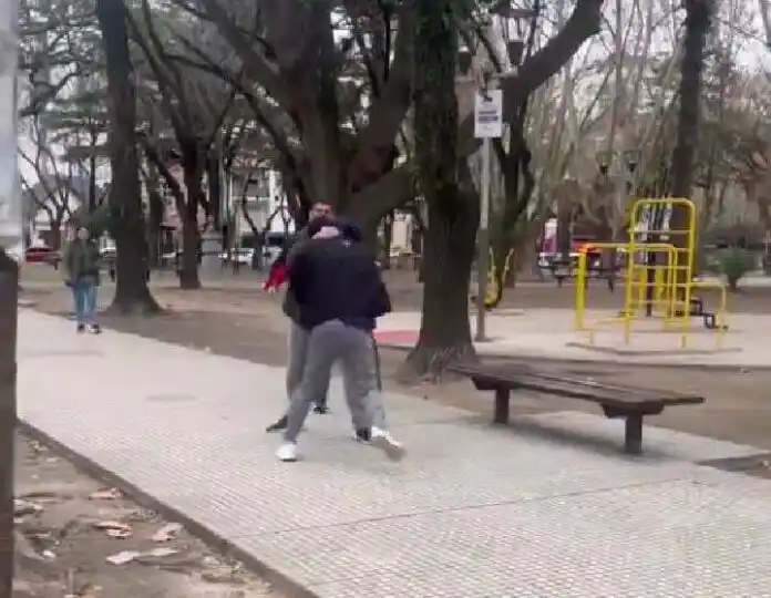 Pelea entre "trapitos"