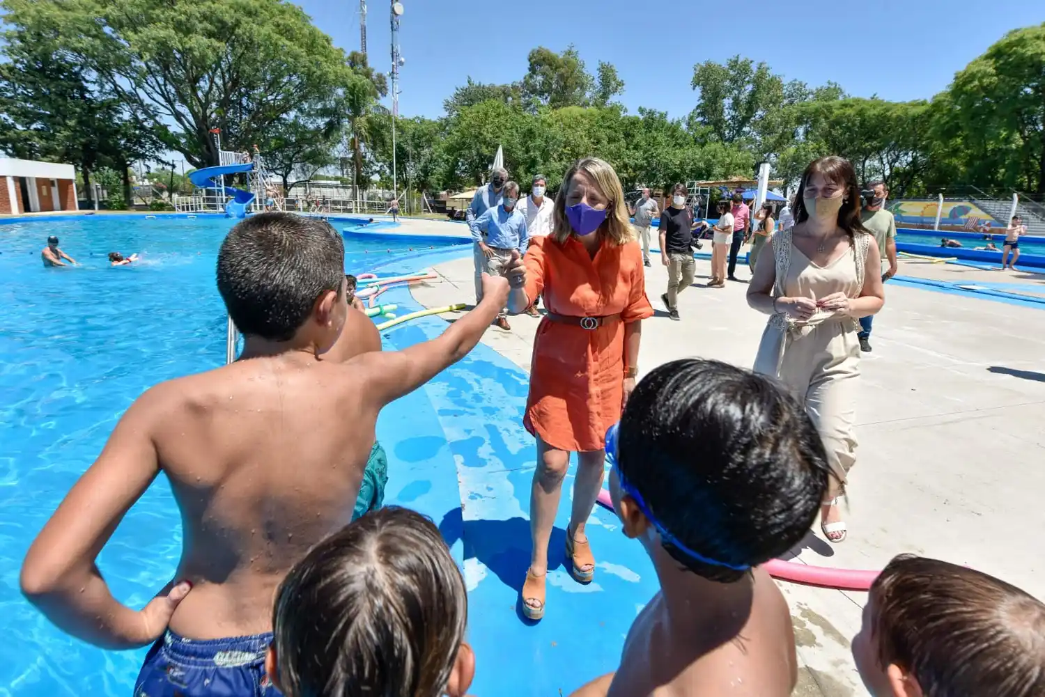 Stratta entregó el decreto que adjudica la obra de sustitución del colector cloacal en la ciudad de Cerrito