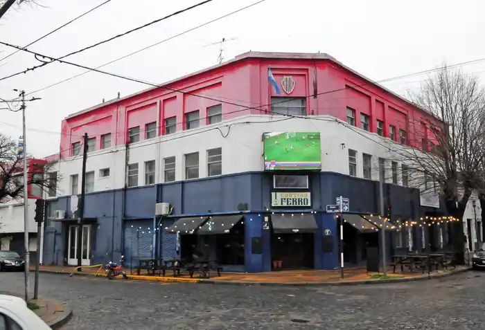 Municipio y el Club Ferro firmaron un convenio para revalorizar el predio de Machado y 11 de septiembre