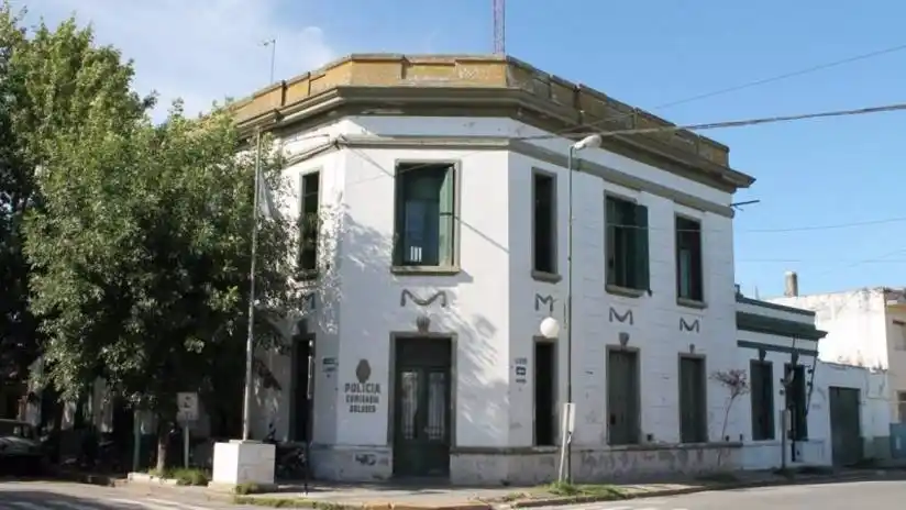 Dolores: detienen a un inspector escolar y a un profesor por abuso sexual de menores