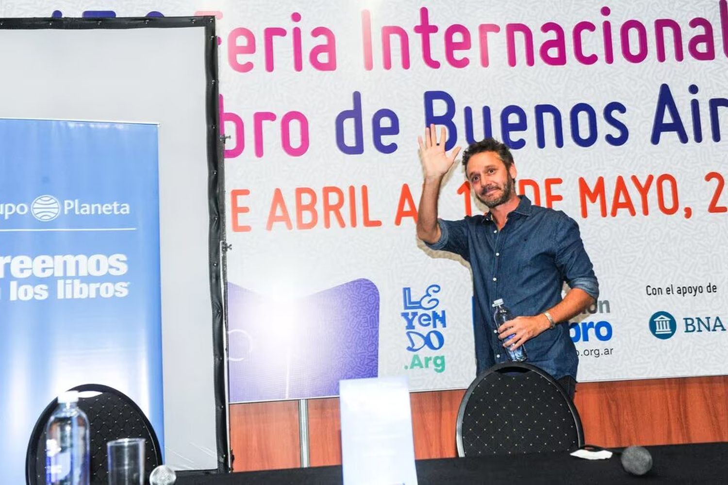 Benjamín Vicuña en la Feria del Libro