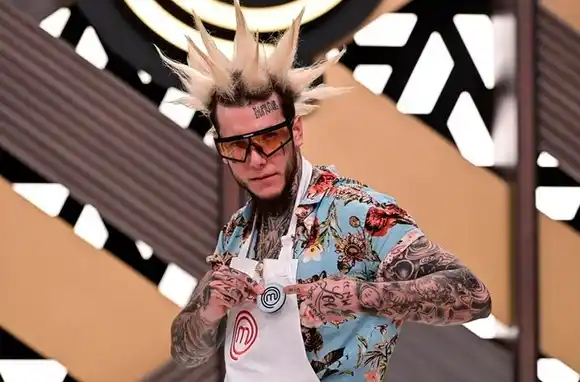 «Magia, Rock and Roll»: del truco de la llamarada al exabrupto con el jurado, la noche de Alex Caniggia en Masterchef Celebrity
