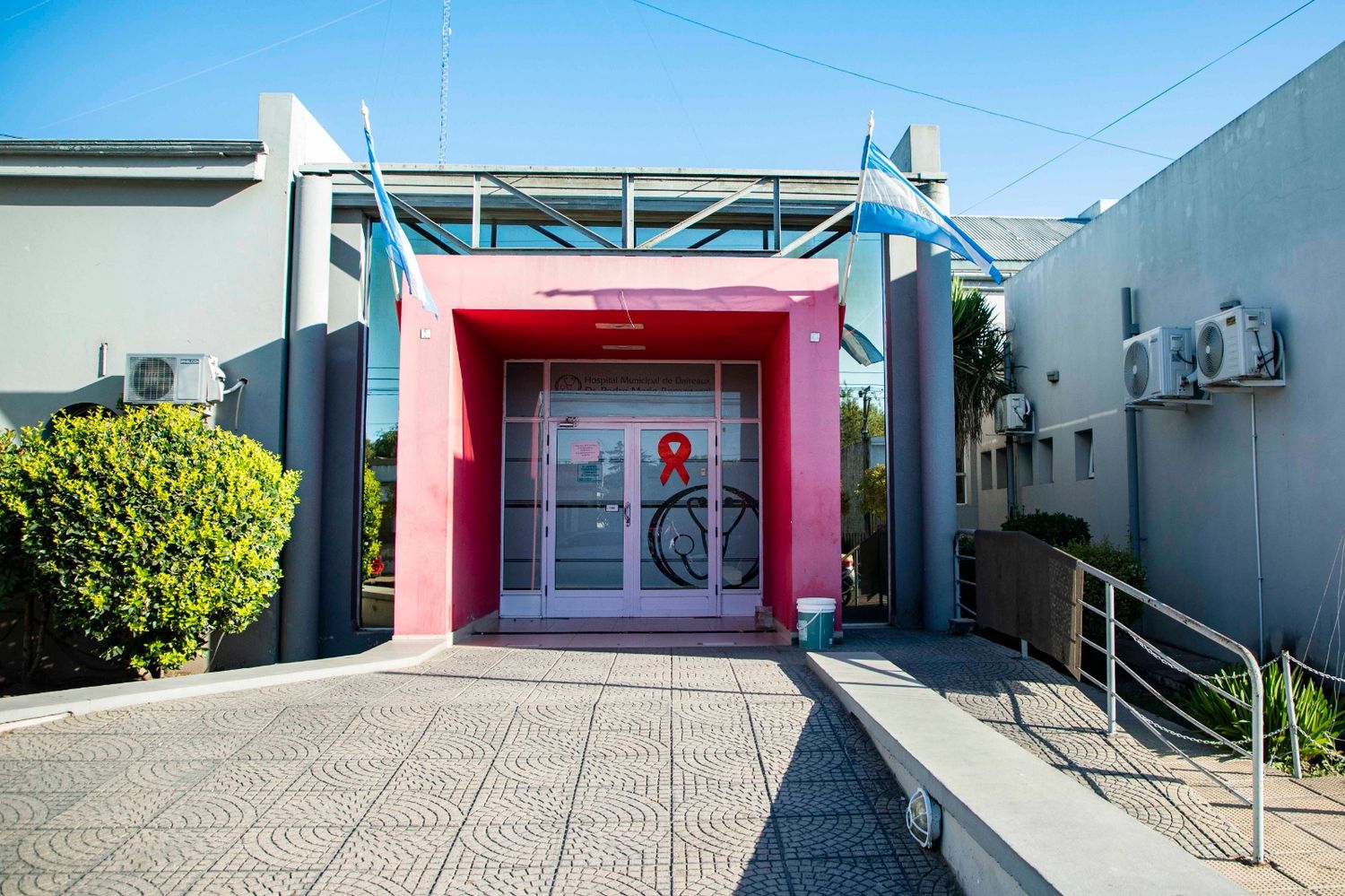 Abrieron dos nuevas delegaciones del Instituto del Cáncer en Carlos Casares y Daireaux: Ya suman 84 en la Provincia