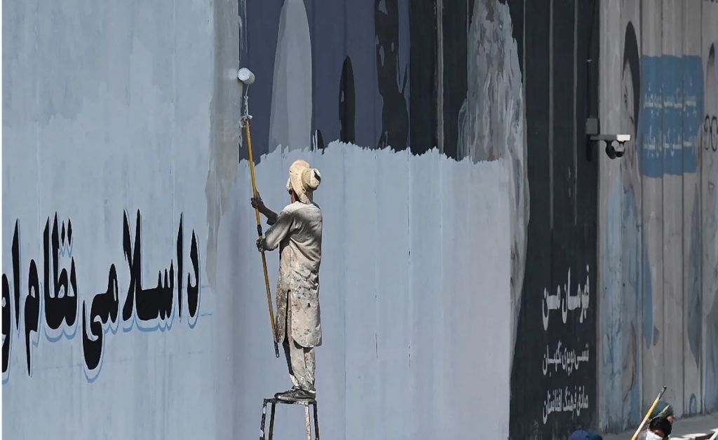 El miedo se apodera del arte en Kabul: creadores destrozan, entierran o esconden sus obras
