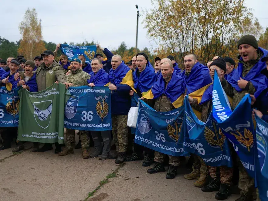Ucrania celebró la liberación de 270 prisioneros de guerra que estaban en cautiverio ruso