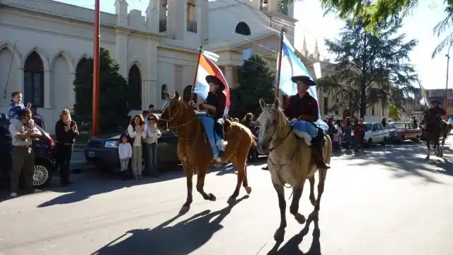 Se prepara un Desfile de Agrupaciones Tradicionalistas en celebración de la Revolución de Mayo