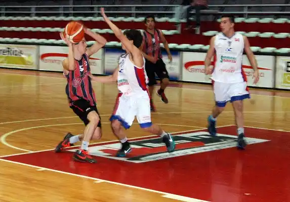 Provincial U17: Suerte dispar para los equipos de la ciudad