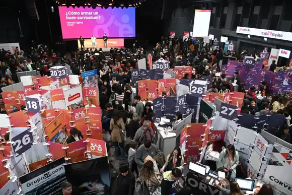 La provincia confirmó que más de 7.500 personas participaron de Expo Empleo en Rosario