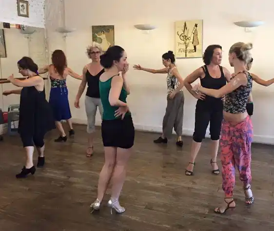 La bailarina Corina de la Rosa dictará seminarios de tango