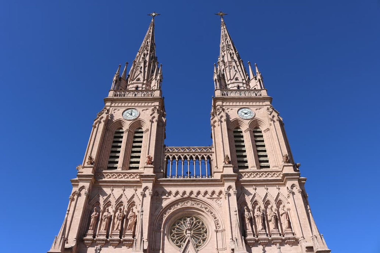 Aborto: la Iglesia católica realiza una misa en Luján para ratificar su postura