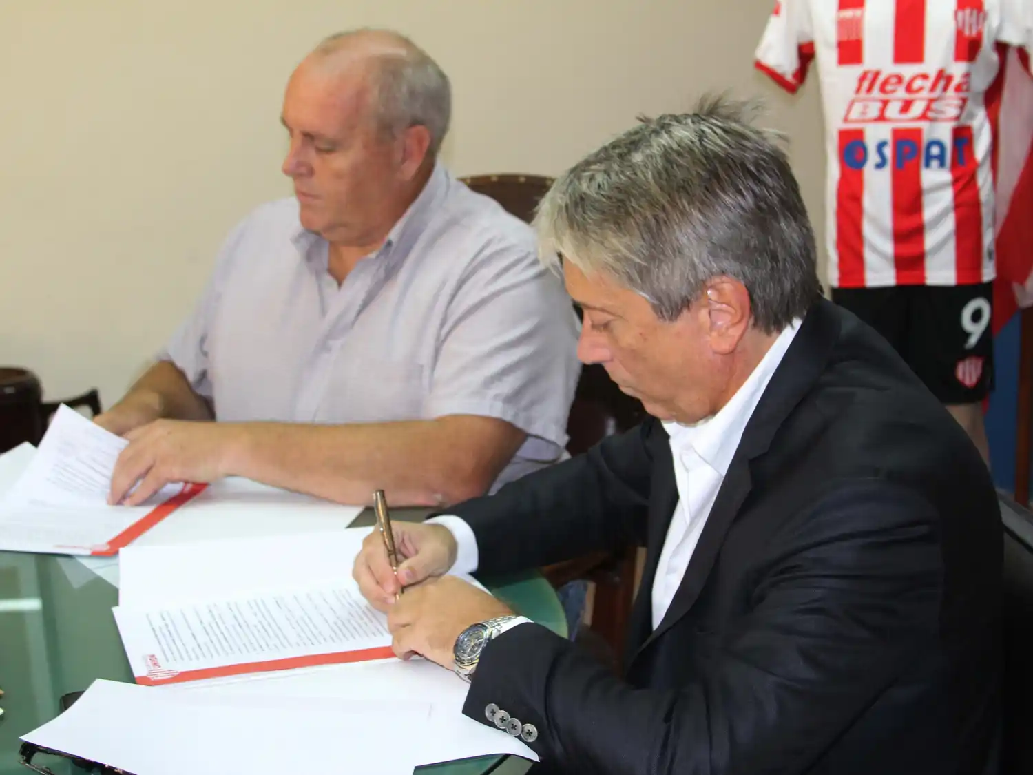 OSPAT es sponsor de la camiseta de Unión