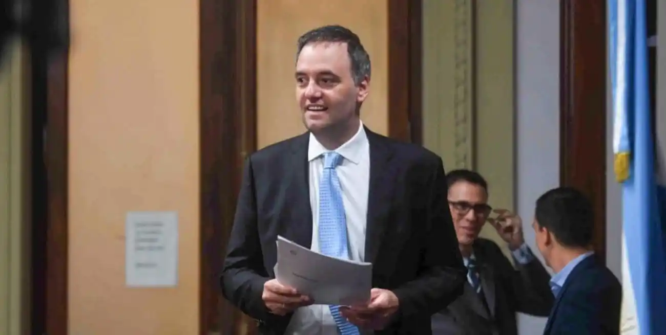 Adorni anunció que el Gobierno buscará aprobar el paquete legislativo antes de fin de año.