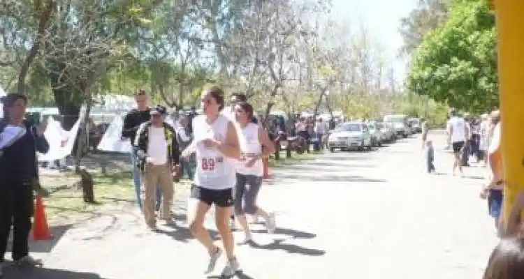 Hebeinsen ganó la prueba de 10 km.