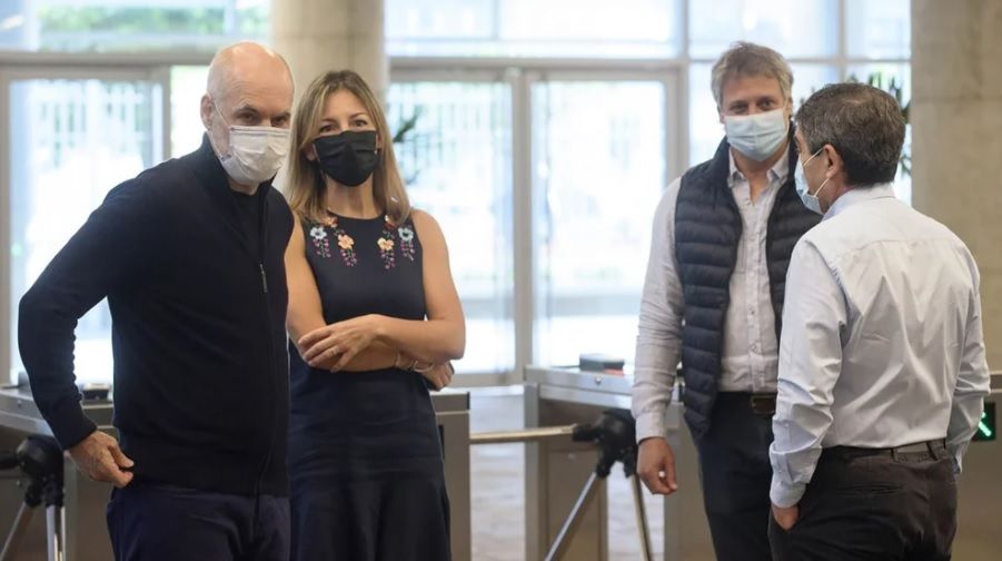 Clases en la Ciudad: No habrá burbujas ni se aislarán contactos estrechos