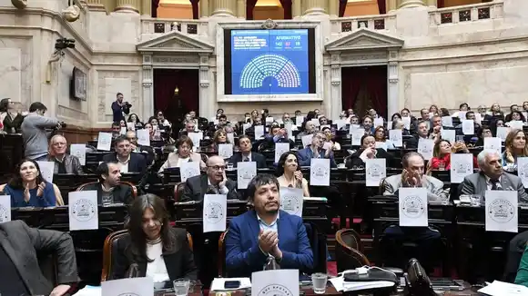 Avanza el aumento de las jubilaciones y la emergencia en discapacidad. Milei enfrenta una nueva amenaza de veto.