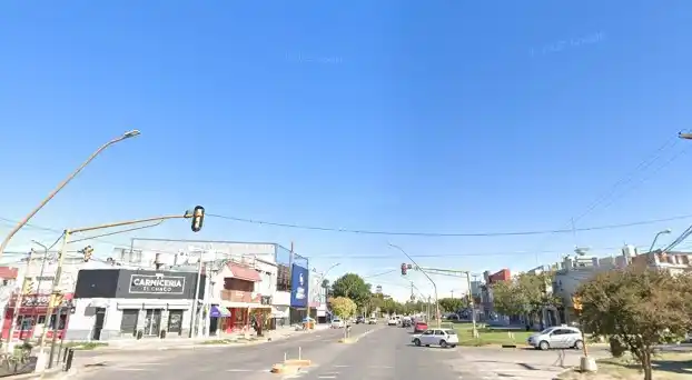 El accidente de tránsito ocurrió alrededor de las 6 de la mañana del sábado 5 de agosto, en la intersección de avenida Aristóbulo Del Valle y calle Ricardo Aldao.