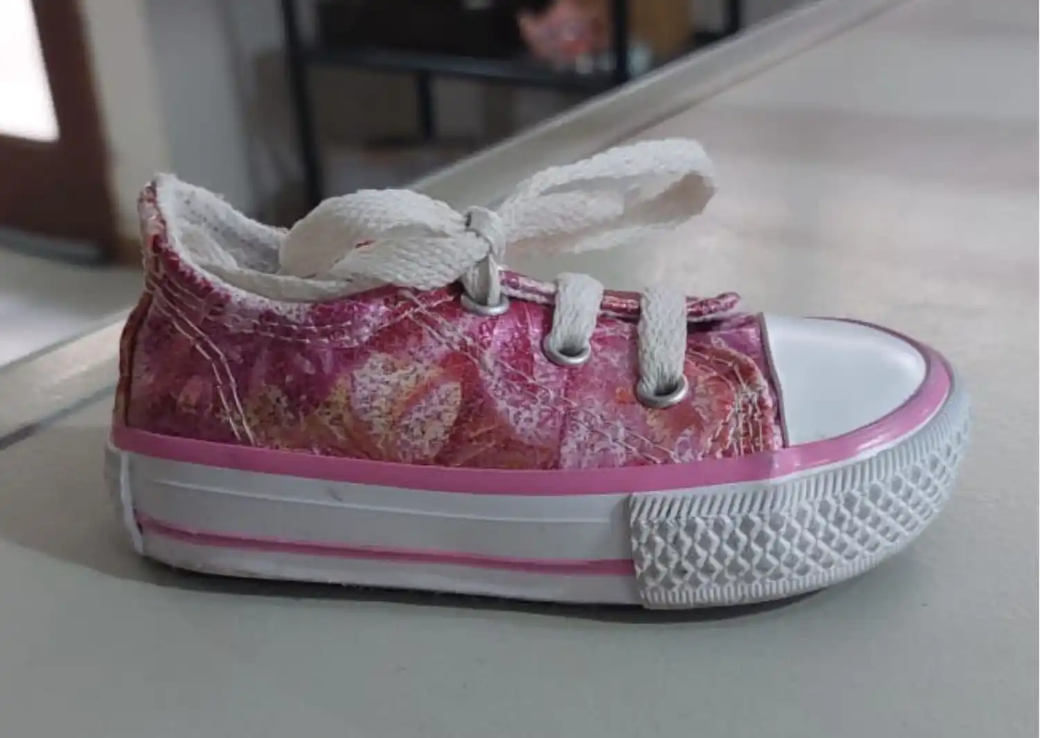 Zapatilla encontrada en avenida 11 de Septiembre