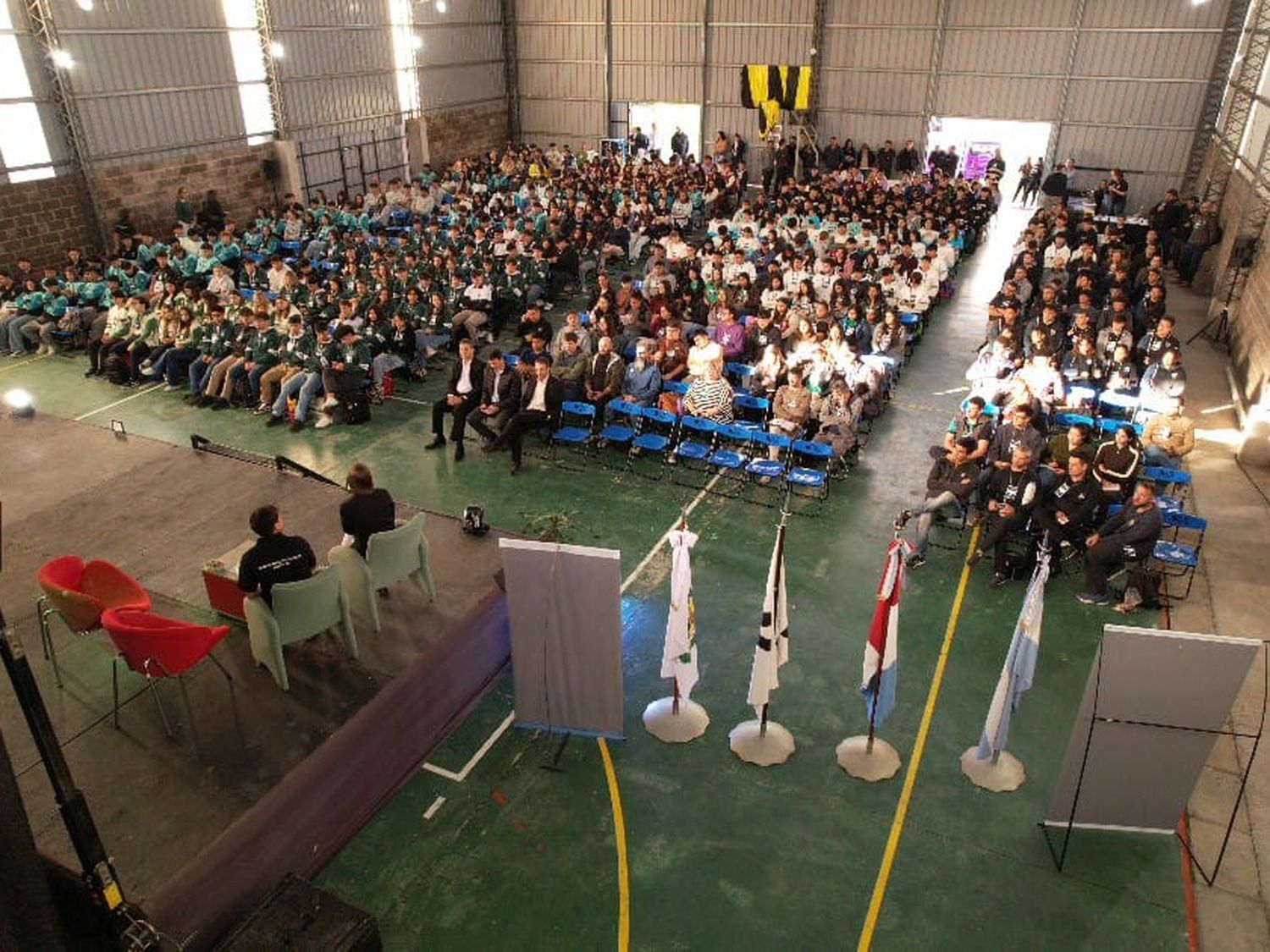 Más de quinientos alumnos participaron de primer seminario sobre transición energética