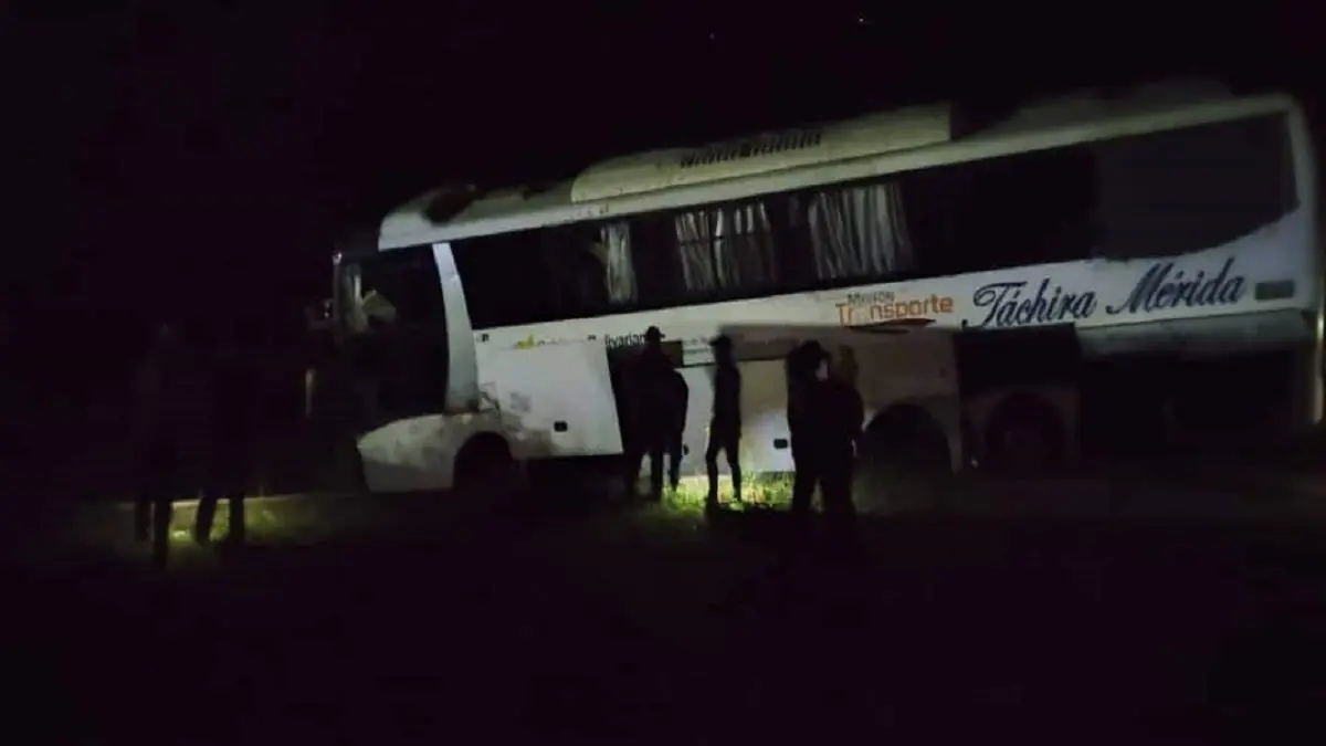 Cifra de accidente en autopista de Portuguesa asciende a TRES fallecidos y cinco lesionados