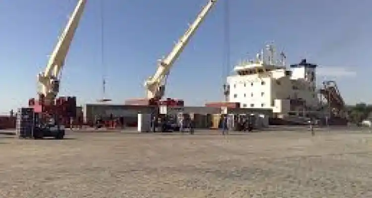 Britos y Monfasani llevan a la cámara el pedido de dragado para el puerto