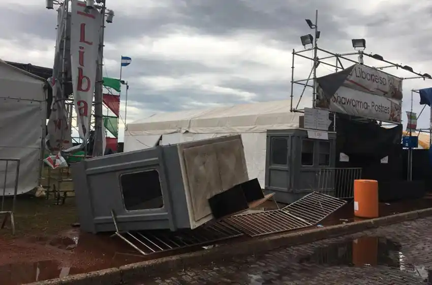 Por tercera noche consecutiva, se suspendió la Fiesta de las Colectividades