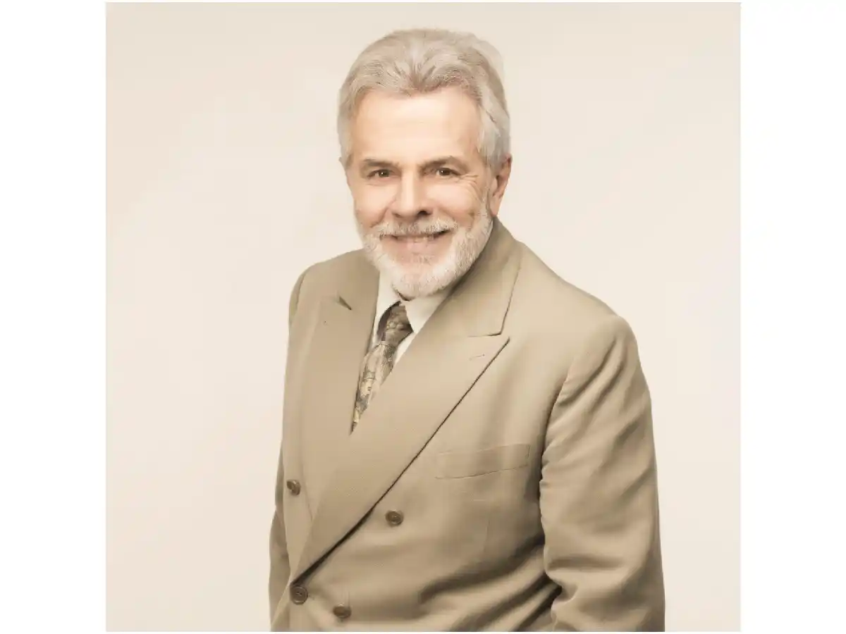 “Todo lo que sé de amor fue por tener  a mi lado mujeres extraordinarias”.... 